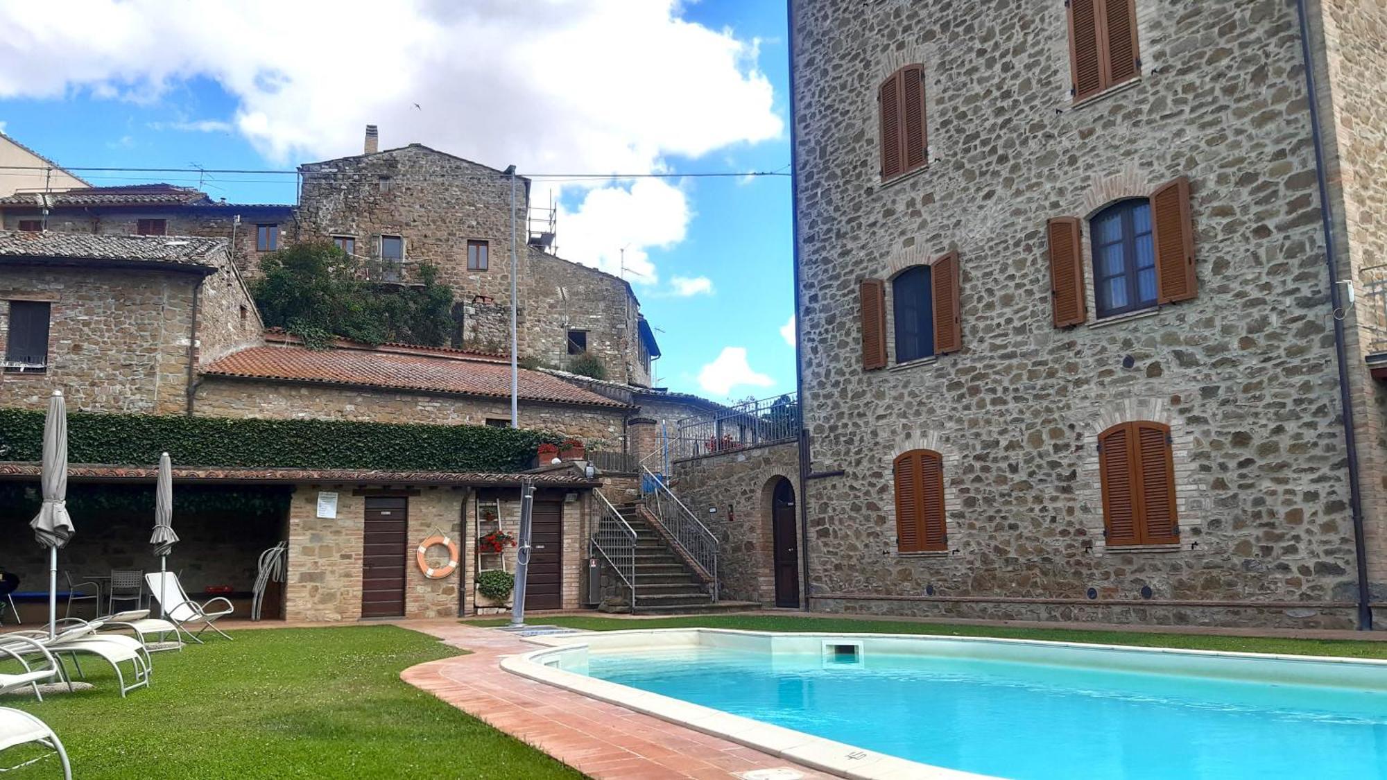 Le Rondini Apartment Torricella  Luaran gambar